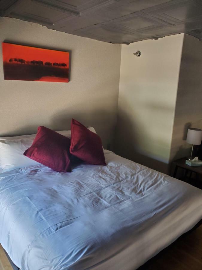 The Hotel 3*